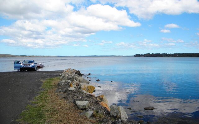 Dungowan Erowal Bay