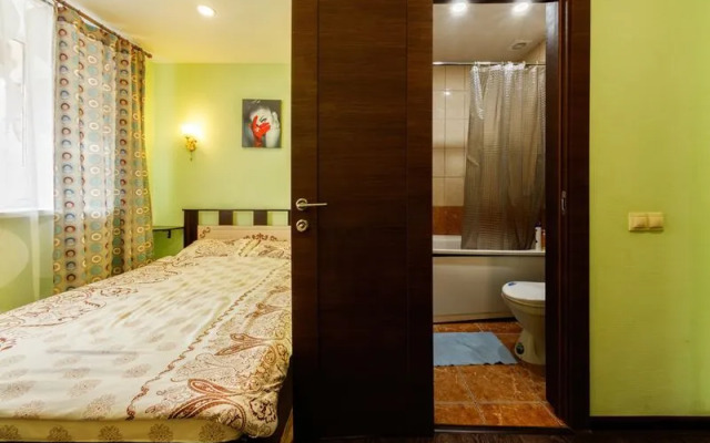 Тихий дворик