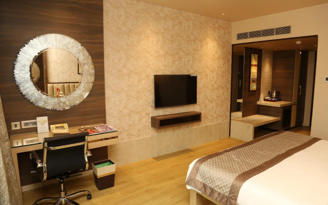 The Regenza by Tunga