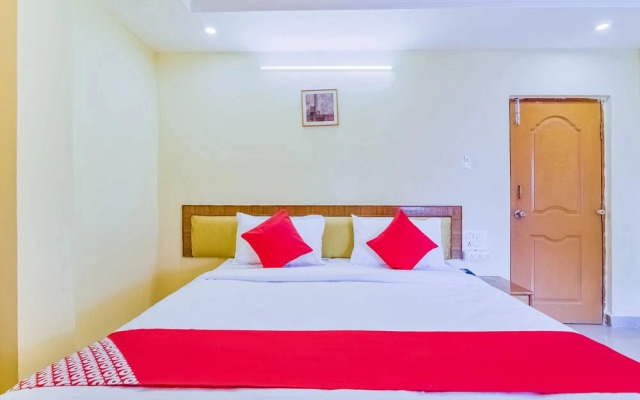 Gayatri Grand by OYO Rooms