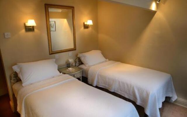 Clare House Hotel
