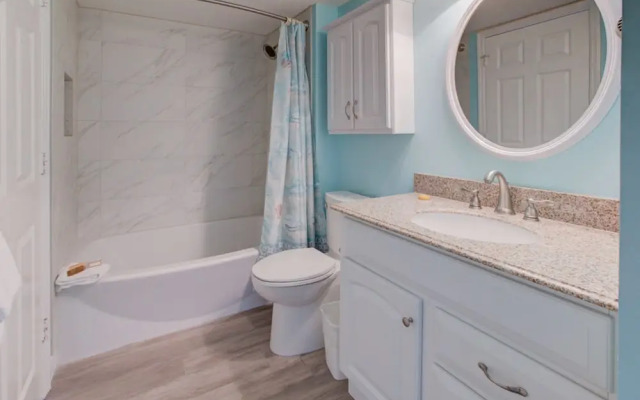 Pelican Beach Resort 1001