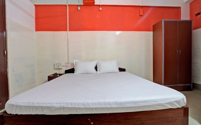 SPOT ON 45004 Hotel Royal Orchid