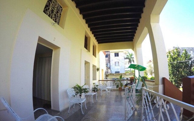 Modern Living, Classic Neighborhood Vedado