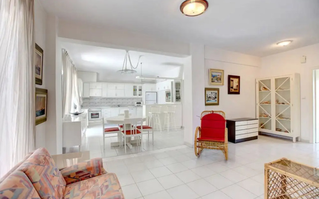 August Apt By Halu! Villas