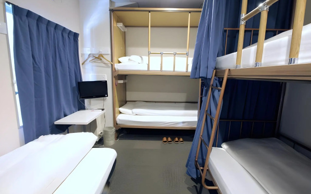 Sakura Hotel Jimbocho - Hostel