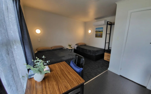Rockfield Motel – Guest Rooms – Auckland