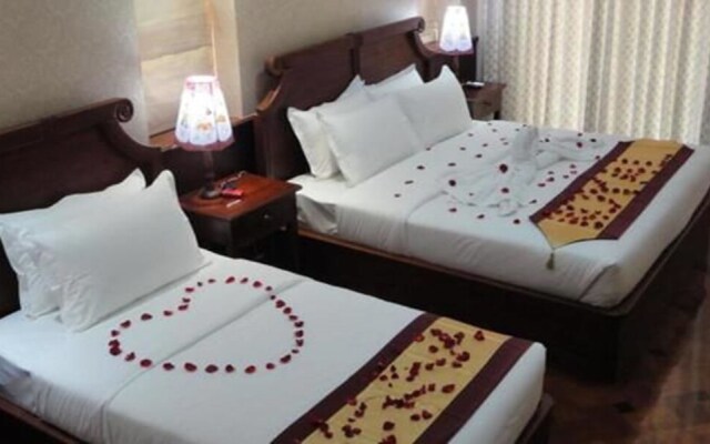 Royal Lotus Hotel