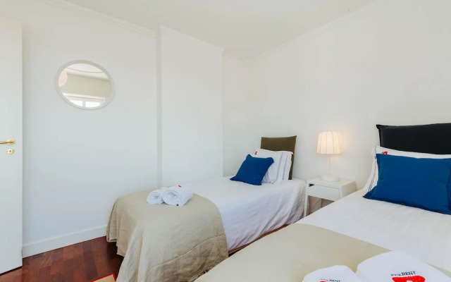 Lisbon Balcony Penthouse 15Th Floor