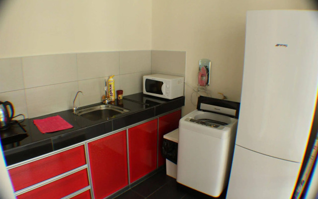 Bercham Vacation House