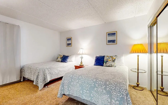 Suntide III Condominiums