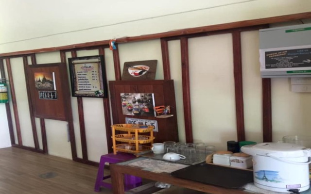 Phangan Barsay Hostel