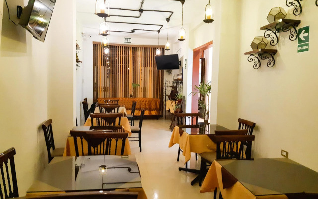 Retama Hotel