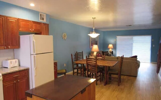 Beach Townhouses 104