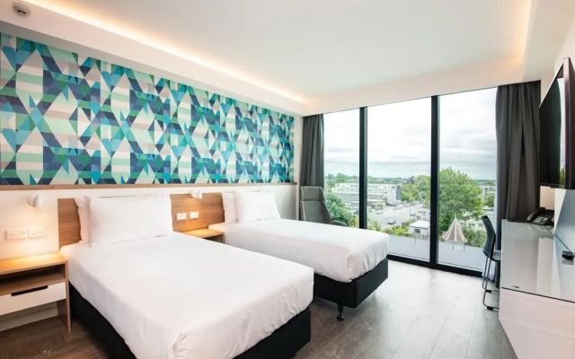 Ramada Encore Christchurch, Colombo Street