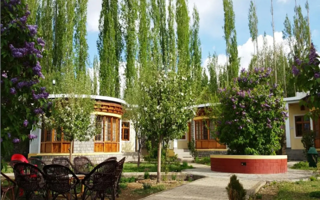 TIH Royal Heritage Resort