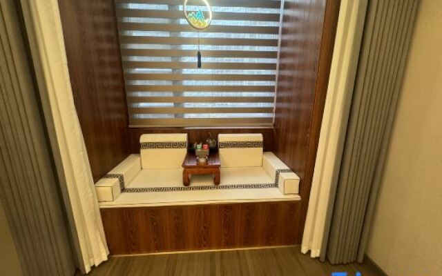 Huajing Hotel (Taiyuan South Railway Station Shanxi University Branch)