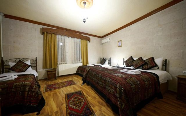 Arch Palace Hotel