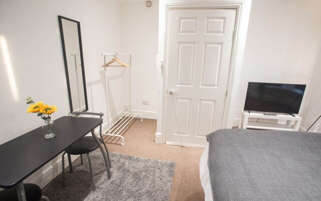 Short Stay Bristol - Stapleton 1 Apartment