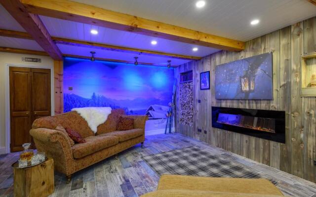 Anastasia's Secret! Cupar Swiss Alpine Style Apartment