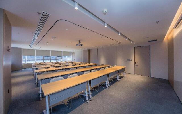 Ji Hotel (Xuzhou Administration Center Subway Stat