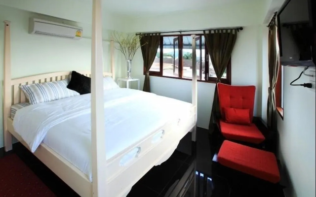 The Royal Chiangkhan Boutique Hotel