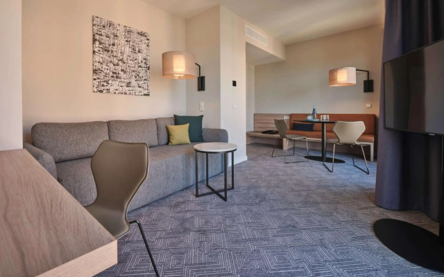 Adina Apartment Hotel Cologne