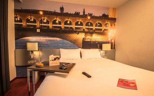 ibis Styles Paris Tolbiac Bibliotheque