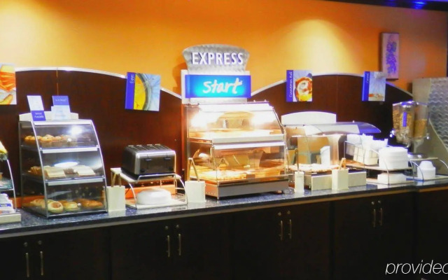 Holiday Inn Express Hinesville by IHG