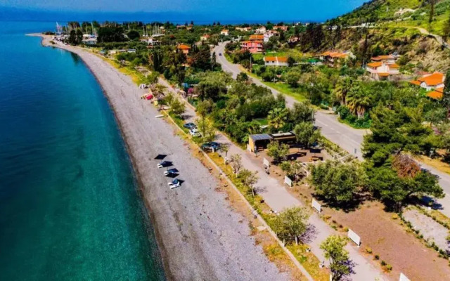 Elimnion Resort