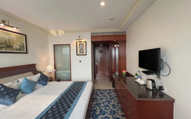 Hotel Royale de CASA