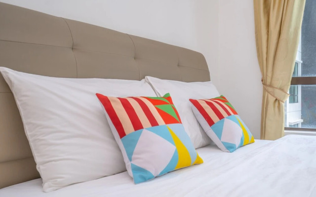 OYO Home 90401 D' Summit Residence YML 2108