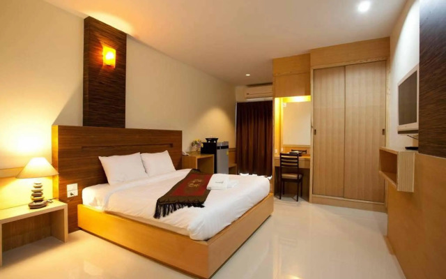 Amnauysuk Hotel