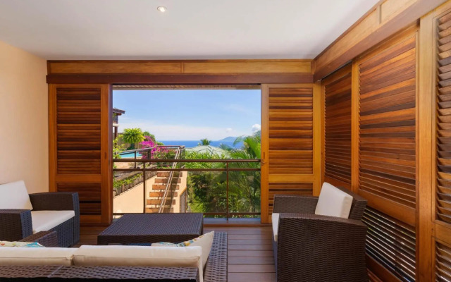 Magnificent 5 Br Villa with pool: amazing views