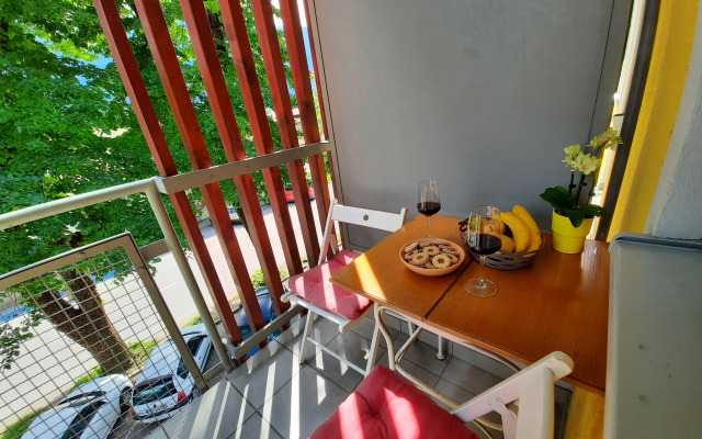 Apartment Honey Bee with Sauna