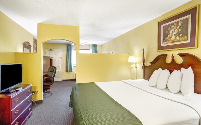 Days Inn And Suites Peachtree City
