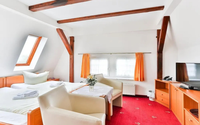 Hotel & Pension Villa Camenz