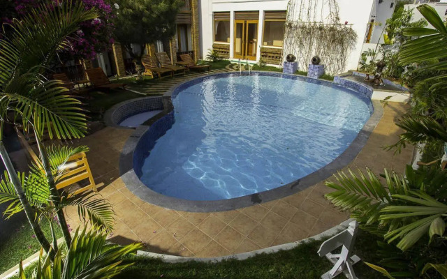 Raza Gyo Hotel