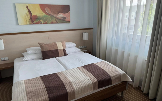 Famulus Hotel