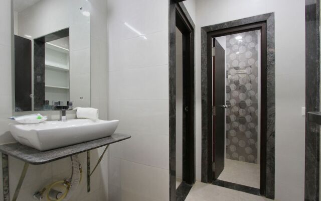 OYO 15703 Dream Star Paradise