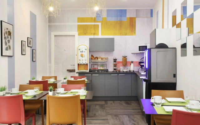The Alcove Hotel