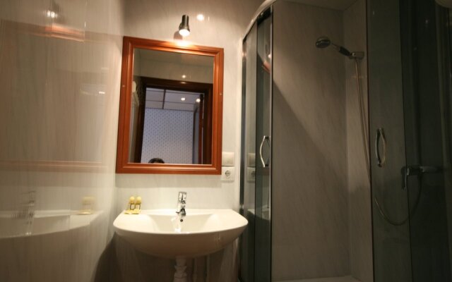 Wood Design Hotel