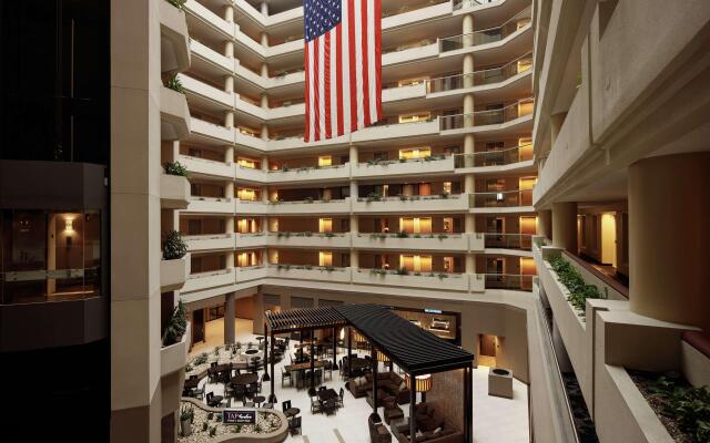 Embassy Suites by Hilton Crystal City National Airport