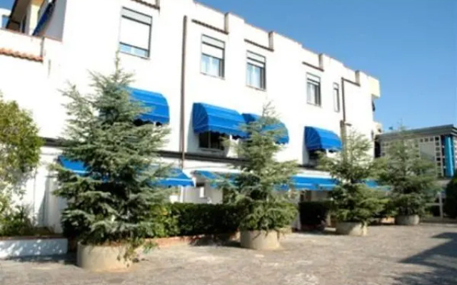 Hotel Seven Residence