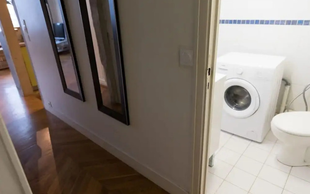 Sunny Dussoubs I Unique 1-br Loft in Montorgueil