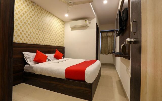 OYO 14194 Hotel Deccan Lodging and Boarding