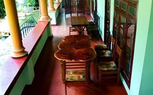 Backwater Retreat - Honeymoon House