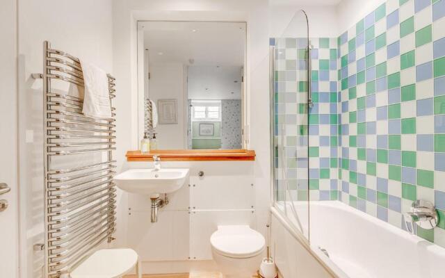 Apt 3, 26 Broad Street