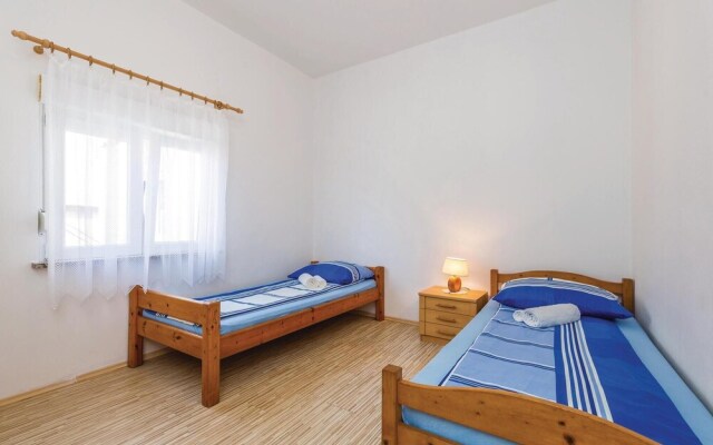 Stunning Apartment in Lukovo Sugarje With 2 Bedrooms