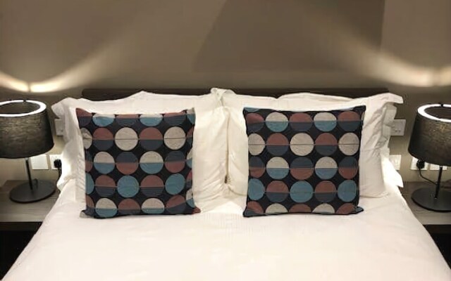 Mirabilis Apartments Bayham street